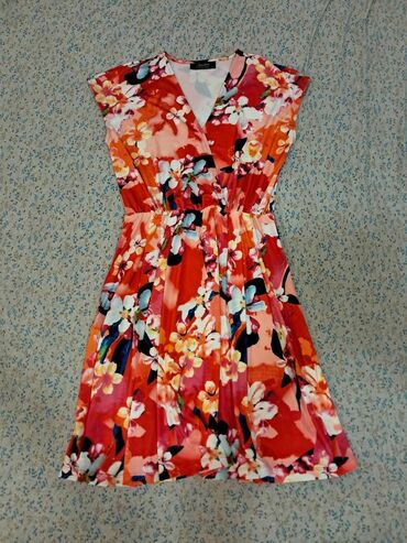 Bluze: Prodaja novih ženskih stvari‼️(S-XL)
cene od 300 do 700 dinara — 5