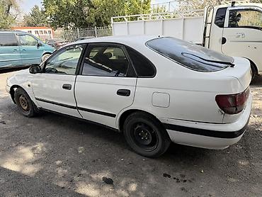 Продажа авто: Toyota Carina: 1993 г., 1.6 л, Механика, Бензин, Седан — 4