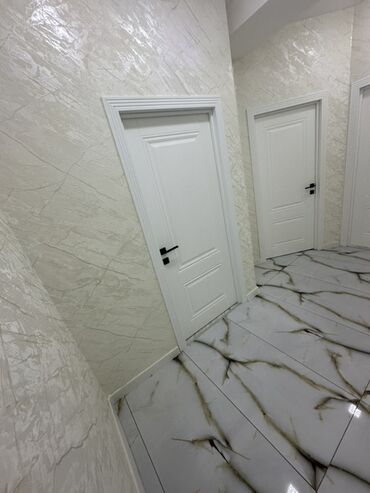 Yeni tikili: 3 otaqlı mənzil – zövqlə dizayn edilmiş - Plan: geniş qonaq otağı — 3