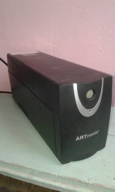 Fasiləsiz enerji təchizatı (UPS): İşlənmiş UPS, 501 - 1000 Vt, Rozetkaların sayı - 1 — 13