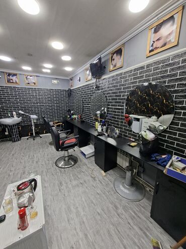 Bərbərlər: Bərbərlər | Saç kəsimi — 15