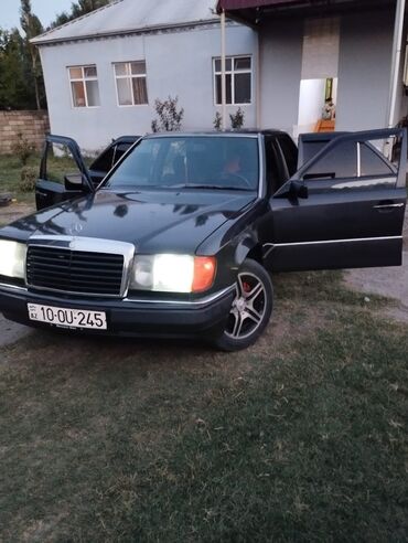 yevlax masin bazari: Mercedes-Benz 230: 2.3 l | 1990 il Sedan