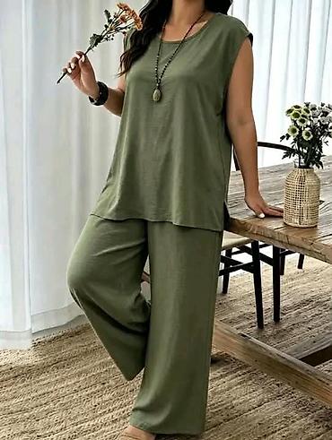 glomazan: Komplet za punije
2XL 3XL 4XL
Cena : 2800 dinara — 6