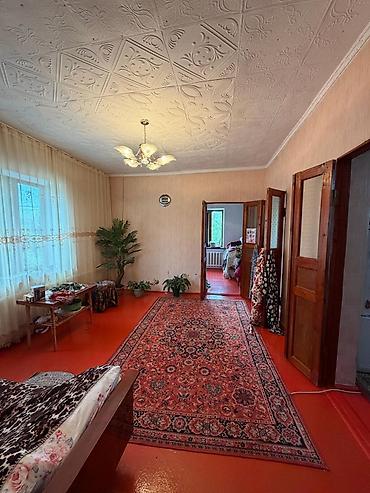 мансара: В Сокулуке продается дом на участке 7 соток. 🏷️ Об объекте: Площадь — 2