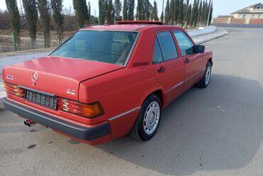 Mercedes-Benz: Mercedes-Benz 190: 2 l | 1993 il Sedan — 2