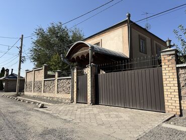 сдаю дом долгосрочно ош: 150 м², 4 комнаты, Бронированные двери, Парковка, Сарай