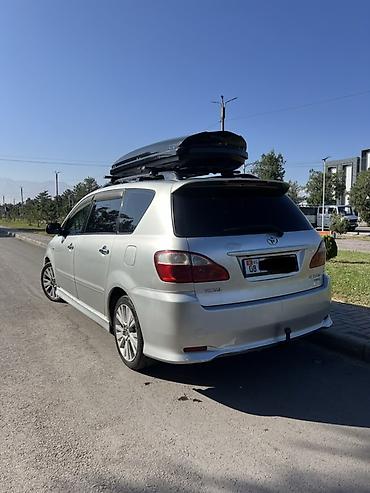 Toyota: Toyota Avensis Verso: 2004 г., 2 л, Механика, Дизель, Минивэн — 4