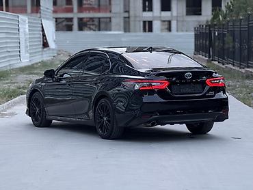 баги: Toyota Camry: 2020 г., 2.5 л, Автомат, Гибрид, Седан — 6