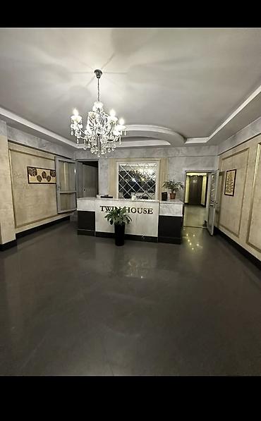 Сдается 3 комнатная квартира в центре города. Закрытый двор — 10