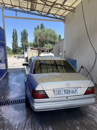 mercedes benz w124 ешка: Продаю W124 2 литра плита, четырех ступенчатая коробка передач ОБМЕН