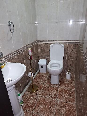 Продажа квартир: 3 комнаты, 100 м², ул. Ахунбаева / Бакаева Элитка, 6 этаж, Старый ремонт — 9