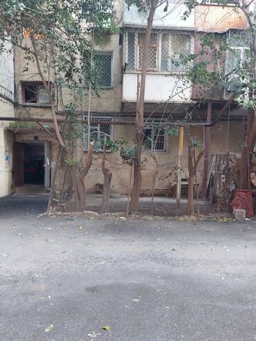 Uzunmüddətli kirayə mənzillər: Mənzil ev sahibindən kirayə verilir: Gənclik metrosu yaxınlığında — 6