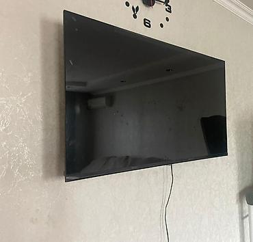 ноутбуки майкрософт: Смарт‑телевизор 45" Frameless AU8000 (2024) - Безрамочный экран 45" — 1