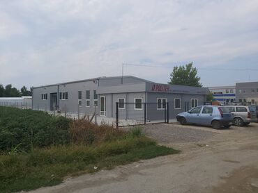 oduzete kuce na prodaju лозница: Naše montažne hale koriste najnoviju tehnologiju u građevinskoj