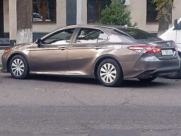 автономка спринтер: Toyota Camry: 2019 г., 2.5 л, Автомат, Гибрид, Седан — 6