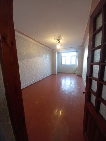 Uzunmüddətli kirayə mənzillər: Salam. Kirayə verilir. 12mkr. Sumqayıt hospitalın yanında. Leninqrad — 6