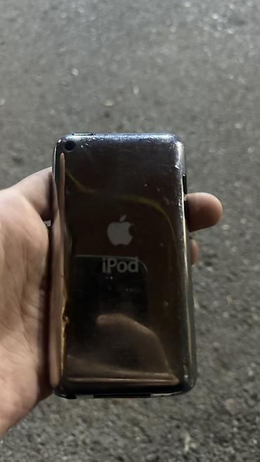 ipod classic 7: Apple iPod Touch (klassik parlaq metal arxa qapaqlı model) - Sensorlu — 1