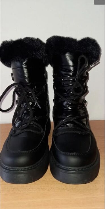 deichmann gumene cizme: Ankle boots, 38