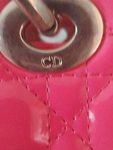 Ženska torba u intenzivno roze boji, lak/visoki sjaj, sa — 4