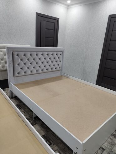 Двуспальные кровати: Двуспальная кровать, С ящиком для хранения, длина - 200 см — 15