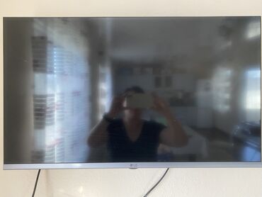 ноутбуки дешевые: Телевизор LG LED, диагональ ориентировочно 43–49 дюймов