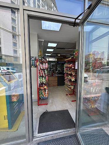 Аренда магазинов: 10 мкр Сдается готовый бизнес - продуктовый магазин Площадь: 52м2 В — 2
