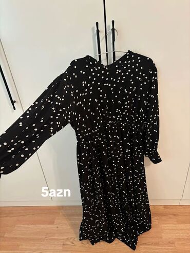 Pencəklər: Qadın geyimləri – müxtəlif modellər - Qara qısa bleizer: klassik — 26