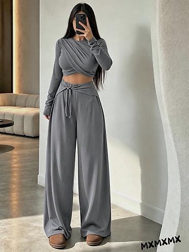 na jedno rame: Komplet
Likra
2600
Mx
Donji 115 cm — 6