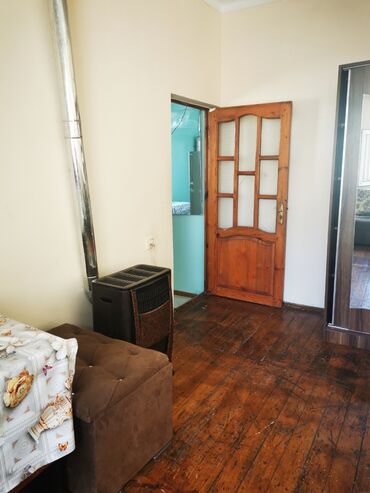 Uzunmüddətli kirayə evlər: 30 kv. m, 1 otaqlı, Qaz, İşıq, Su — 11