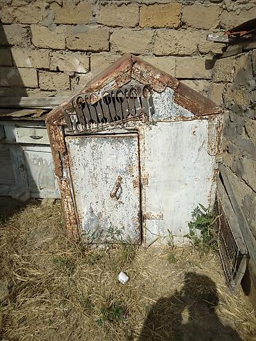 it yuvasi satilir: Metallik it evi / Küçük heyvan üçün qapalı yuva qusxana - Material — 2