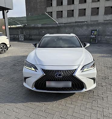 Lexus: Lexus ES: 2019 г., 2.5 л, Вариатор, Гибрид, Седан — 1