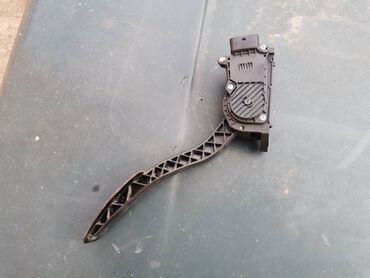 Auto delovi: Pedala gasa elektronska Lada 21214i Nivu . Polovno, ocuvano. Skinuto — 5