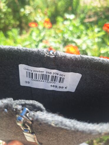 Gležnjače: Ženske kratke čizme – više modela Muške cipele. cena od 30 do 60 — 32