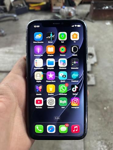 iphone 11 pro adapter: IPhone 11, 64 GB, Qara, Simsiz şarj, Face ID — 1