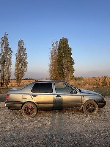 пропан купить: Volkswagen Vento: 1992 г., Седан — 4