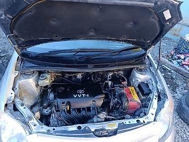 задний стоп камри 35: Toyota Ist: 2003 г., 1.3 л, Автомат, Бензин, Хэтчбэк — 5