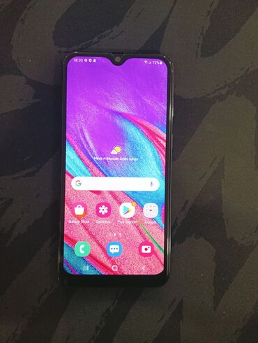 işlənmiş samsung telefonları: Samsung Galaxy A40, 32 GB, rəng - Qara, Sensor, Barmaq izi, İki sim kartlı