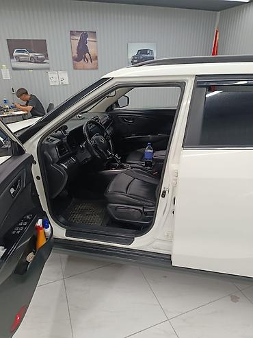 портер двери: Ssangyong Tivoli: 2019 г., 1.5 л, Автомат, Бензин, Кроссовер — 2