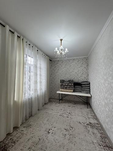 Продажа коттеджей и домов: Продаётся дом с большим участком и хозяйственными строениями. - Жилой — 15