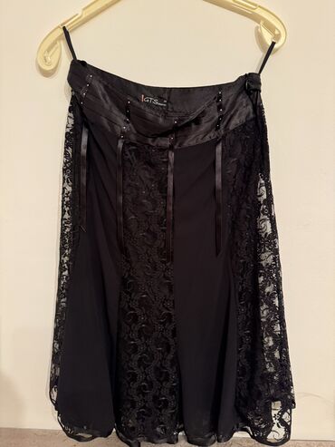 zara skirts: L (EU 40), Midi, bоја - Crna