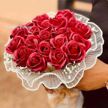 Ostali kućni dekor: Ručni buketi ruža – dekorativni i svečani aranžmani - Elegantni — 19
