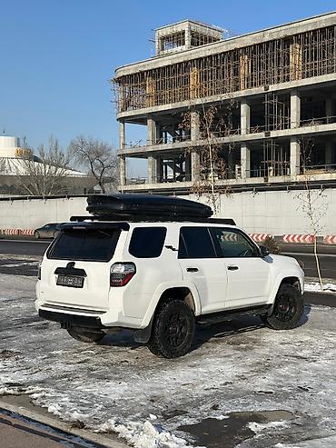 Toyota: Toyota 4Runner: 2020 г., Автомат, Бензин, Внедорожник — 8