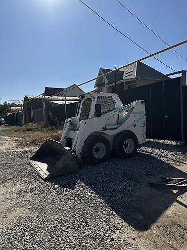Услуги мини-погрузчика Bobcat (колёсный, с ковшом) - Работы