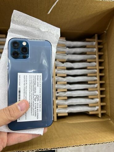 рассрочка телефон без банк: IPhone 12 Pro, 256 ГБ, Pacific Blue, Защитное стекло, Чехол