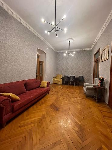 дешевые дома в баку: Баку, 28 мая, 4 комнаты, Вторичка, м. 28 мая, 130 м² — 4