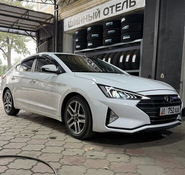 обмен машинами ключ в ключ: Hyundai Avante: 2019 г., 1.6 л, Автомат, Газ, Седан