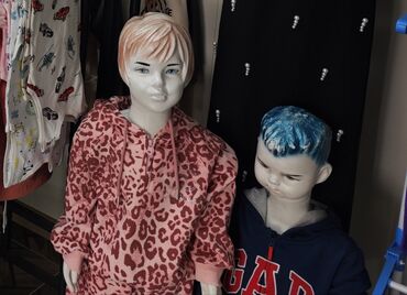 магазинное оборудование: Продаю детские маникени полноразмерные 90см и 120см 1500 каждая