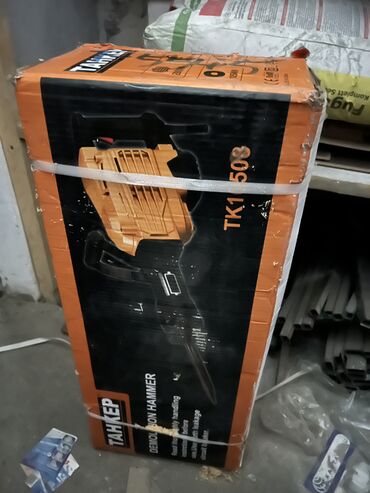 инструменты для строителей: Отбойный молоток TAHKEP модель 10508 Вт 2800
