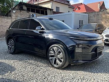 Lixiang: Lixiang L6: 2025 г., 1.5 л, Автомат, Бензин, Кроссовер — 3