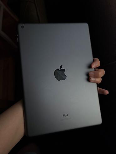 apple ipad 13: İşlənmiş Apple iPad 9 (2021), 10,2", 64 GB, Ünvandan götürmə, Rayonlara çatdırılma — 7